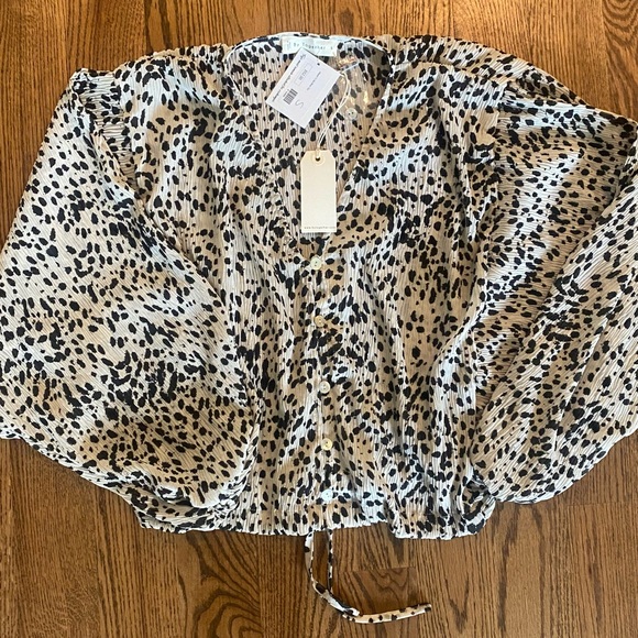 By Together Blouse - Picture 1 of 3